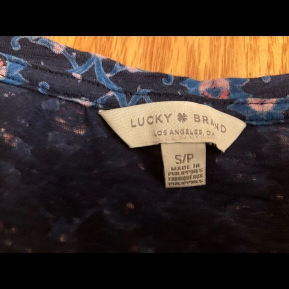 Lucky 🍀 Brand Blue Floral Top - Picture 4 of 5